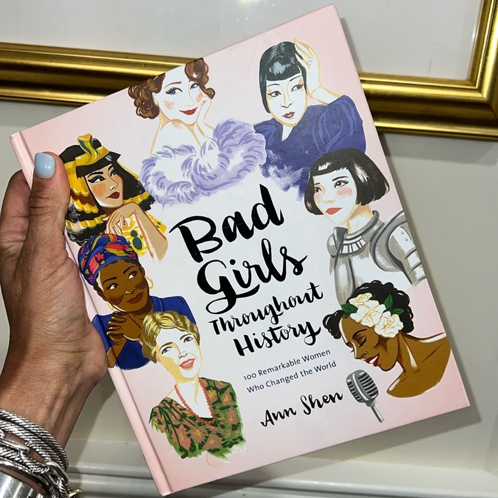 Bad Girls throughout history Book 📚💋💄
